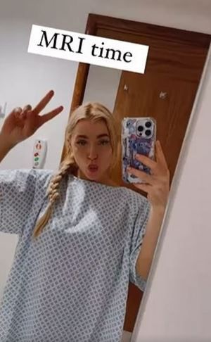 ONLYFANS model and boxer Elle Brooke worried her followers with a selfie in a hospital gown. Shortly after posing in a skimpy Christmas outfit, the Television X star told her 527,000 Instagram fans it was “MRI time”. Elle Brooke gave only one clue on social media as to why she was in hospital Adult star Elle […] Elle Brooke, Tyson Fury, Hospital Gown, In Hospital, Black Stockings, Red Lingerie, Love Island, Latest Pics, Mad Men