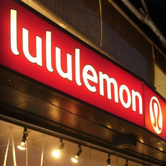 Love Lululemon Lululemon Sign, Lu Lu Lemon, Yoga Style Outfits, Best Yoga Clothes, Sweet Sweat, Yoga Gear, Womens Workout Outfits, Mind Body Soul, Best Yoga