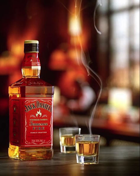 A truly hot drink is waiting for you. Caution, only for connoisseurs #whiskey #jackdaniels #exquisite #fire Jack Daniel, Holiday Theme, In Good Company, Jack Daniels, Jack Daniels Whiskey Bottle, New Year Celebration, Holiday Themes, Fun Drinks, Good Company