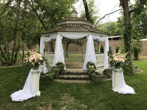 Norland Gazebo Symmetrical Sheer Draping with Petal Accents #lachefs #lachefsdecor #ceremony #wedding #weddingceremony #gazebo #gazebowedding #gazebodraping #draping #sheer #petalfabric #herecomesthebride Fabric Draped Gazebo, Wedding Gazebo Decor, Gazebo Wedding Ceremony, Gazebo Wedding Decorations, Round Gazebo, Open Gazebo, Wedding Gazebo, Gazebo Decorations, Event Venue Spaces