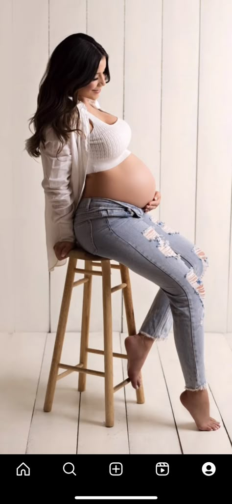 Maternity Photoshoot Poses Indoor, Prenatal Photoshoot Ideas, White Sheet Maternity Shoot, Modern Maternity Shoot Studio, Photoshoot Pregnant Ideas, Maternity Photo Shoot Ideas At Home, Maternity Shoot Ideas Indoor, Denim Pregnancy Photoshoot, Maternity Photoshoot With Toddler