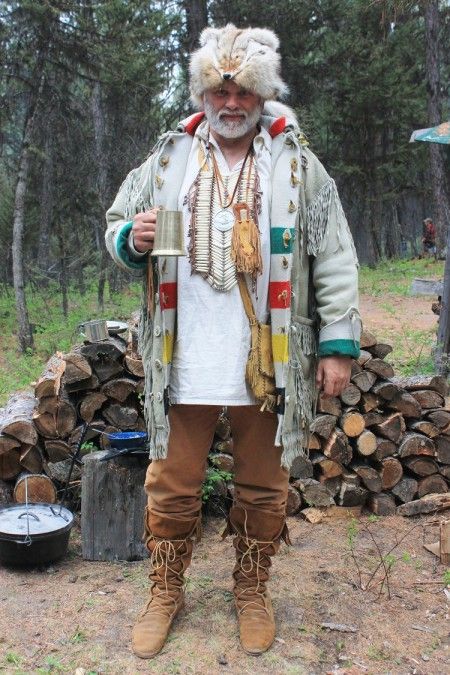 Pioneer Men Clothing, 1800s Fashion Men, Mid 1800s Fashion, Mountain Man Clothing, Long Hunter, Mountain Man Rendezvous, Mountain People, Survival Bushcraft, Hudson Bay Blanket