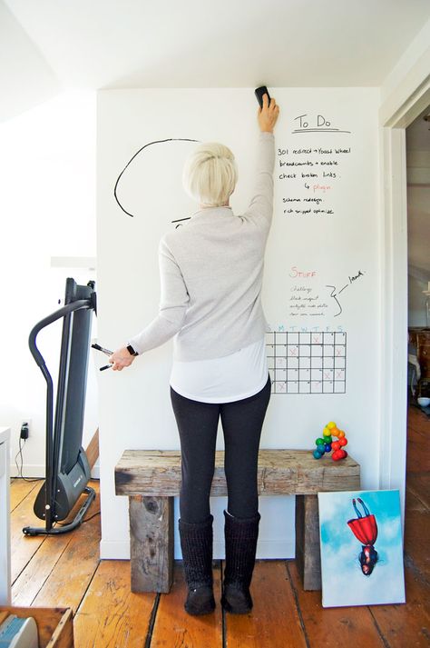 DIY Dry Erase Wall. Forget the board, erasable WALLS are where it's at.The Art of Doing Stuff Dry Erase Wall Ideas, Dry Erase Board Ideas Home, White Board Walls, Dry Erase Paint Wall, Office Whiteboard Wall, Paint Wall Ideas, Dry Erase Board Ideas, White Board Wall, White Board Ideas