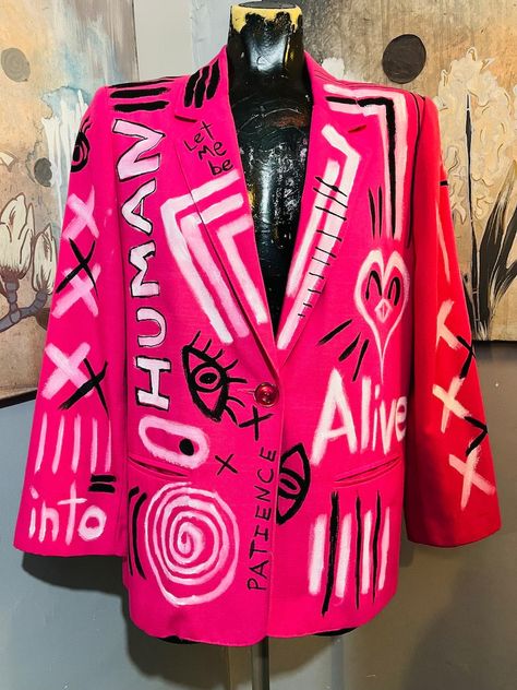 Pink Cotton/polyester Hand Painted Blazer S/M Cotton/polyester Hand Painted Designs - Etsy Hand Painted Fashion, Paint On Clothes, Painted Blazer, Hand Painted Clothes, Rework Clothes, Blazer Ideas, Blazer Rose, Collage Fashion, Diy Denim Jacket