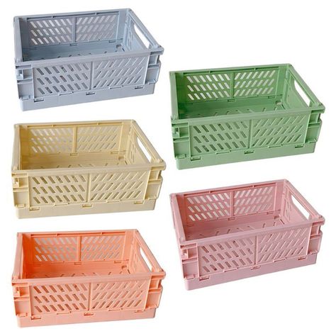 Plastic storage box