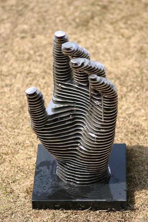 modern sculptures of hands | Chan Girl Park's website via [ This is Colossal ] Cardboard Sculpture, Metal Sculptures, Metal Tree Wall Art, Hand Sculpture, Cardboard Art, Sculpture Metal, Steel Art, Metal Art Welded, Metal Art Diy