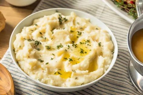 Gordon Ramsay Mashed Potatoes Recipe Gordon Ramsay Mashed Potatoes, Mashed Potatoes Creamy, Make Ahead Mashed Potatoes, Best Mashed Potatoes, Food Swaps, Creamy Recipes, Making Mashed Potatoes, Food Swap, Mashed Potato Recipes