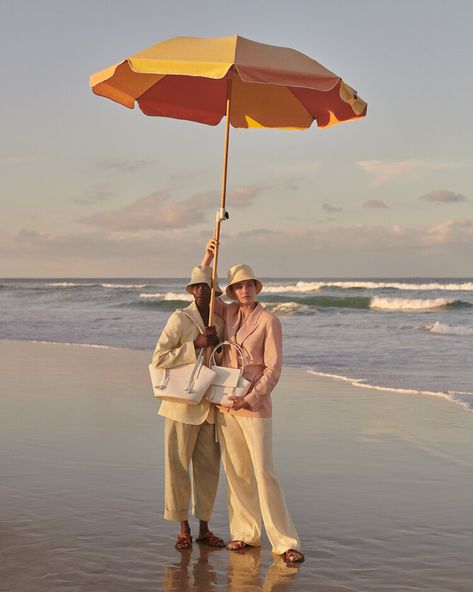 Beach Fashion Editorial, Summer Editorial, Beach Editorial, Beach Shoot, Fashion Photography Inspiration, Mgmt, Beach Photoshoot, 인물 사진, Photography Inspo