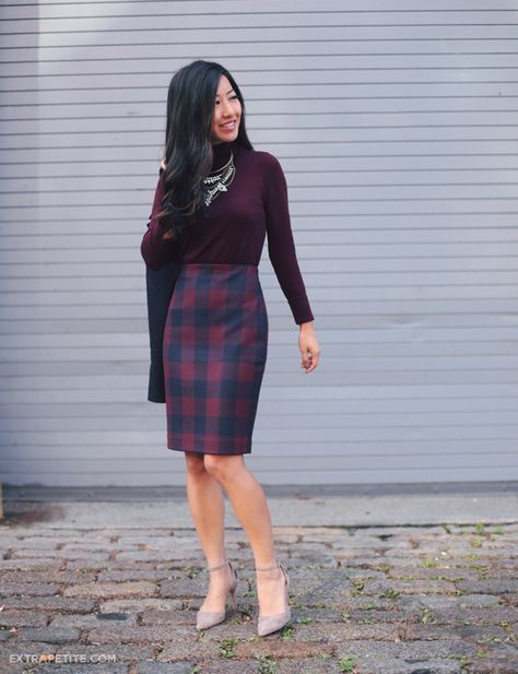 ExtraPetite.com - Fall hues: Plum, navy   grey at work (now 50% off!) Pencil Skirt Fall, Working Wardrobe, Meeting Outfit, Winter Office, Extra Petite, Corporate Attire, Corporate Wear, Plaid Pencil Skirt, Women Fashion Edgy