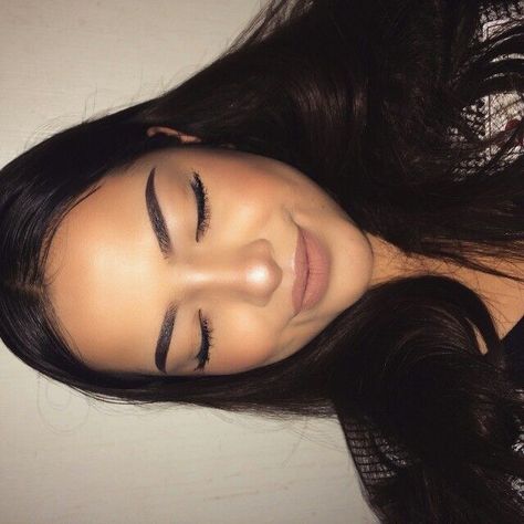 pinterest: @ nandeezy † Maquillage Kylie Jenner, Black Eyebrows, Perfect Eyebrows, Beauty Goals, Makeup Goals, Glam Makeup, All Things Beauty, Makeup Art, Simple Makeup