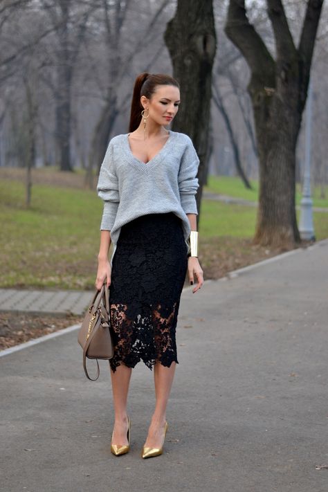 Loose Sweater with Black Lacey Skirt Satin And Lace Skirt, Lace Skirt With Sweater, Black Lace Pencil Skirt Outfit, Lace Black Skirt Outfit, Black Lace Skirt Outfit Ideas, Lace Skirt Outfit Ideas, Black Lace Skirt Outfit, Lace Black Skirt, Lace Skirt Outfit