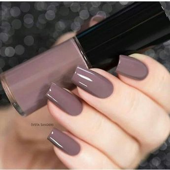 Neutral Nail Polish Colors, Nail Paint Shades, Bentuk Alis, Manicure Gel, Easy Nails, Nail Colours, Best Nail Polish, Trendy Nail, Dark Nails