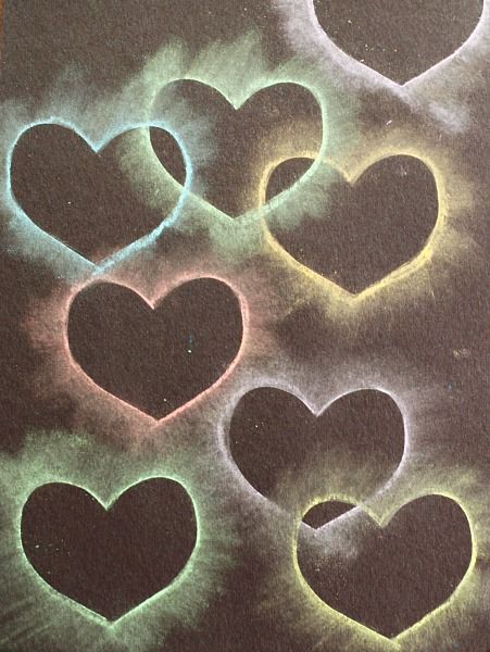 This heart collage made from chalk is one of our favorite Valentine's Day crafts for kids! Children always seem to enjoy this fun method of creating art using chalk and stencils! Fun Chalk Art, Chalk Stencils, Heart Collage, Heart Stencil, Sidewalk Chalk Art, Sidewalk Art, Valentine's Day Crafts For Kids, Valentine Crafts For Kids, Easy Art Projects