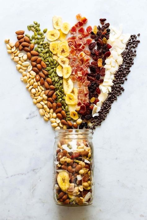 Spices Photography, Trail Mix Recipes, Dried Fruit Mix, Fruit Packaging, Healthy Mix, Fruit Mixes, Fruit Photography, Snacks Saludables, Healthy Work Snacks