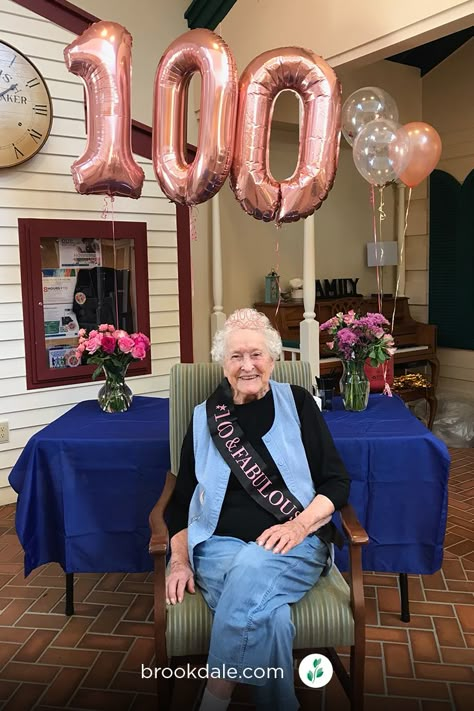 Grandma Birthday Decorations, 100th Birthday Party Ideas, Birthday Grandma, Happy 100th Birthday, 100th Birthday Party, Video Call With Boyfriend Screen Photo, Grandma Birthday, 100th Birthday, 90th Birthday