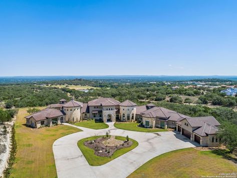 Zillow Homes For Sale Texas, Zillow Homes For Sale, Ranches For Sale, Stucco Homes, Zillow Homes, Waterfront Property, Craftsman House Plans, Home Remodel, Craftsman House