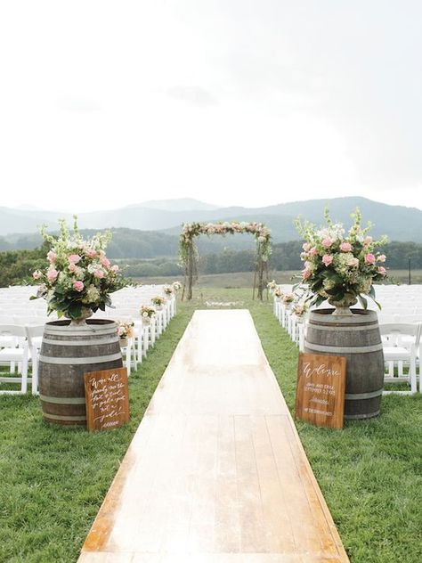 rustic country wedding aisle / http://www.himisspuff.com/outdoor-wedding-aisles/4/ Outdoor Ceremony Aisle, Pippin Hill Wedding, Wedding Aisle Outdoor, Rustic Outdoor Wedding, Wedding Aisle Decorations, Vintage Romance, Outdoor Wedding Decorations, Aisle Decor, Rustic Country Wedding