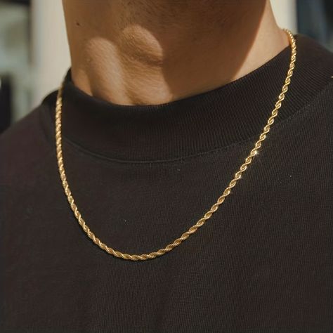 Mens Gold Chain Necklace, Moda Hip Hop, Gold Chain Design, Compass Pendant, Gold Rope Chains, Gold Chains For Men, Mens Jewelry Necklace, Couple Necklaces, Estilo Hip Hop