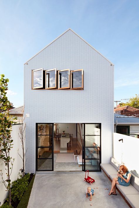 A Major Renovation for a House on a Narrow Lot Scandinavian House Design Exterior, Rental Renovation, Scandinavian House Design, House Design Exterior, Modern Architecture Building, Minimalist House, Double Height, Brick Exterior, Narrow House