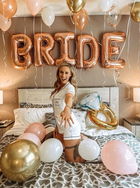 City Bachelorette, Bridal Shower Pictures, Bride To Be Decorations, Bridal Shower Bachelorette Party Ideas, Bachelorette Balloons, Bachelorette Party Photo, حفل توديع العزوبية, Bride To Be Balloons, Brides Room