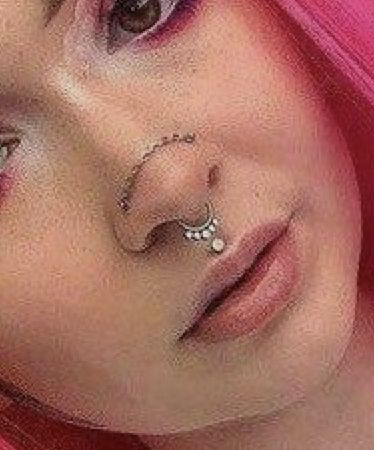 Nose Piercing Chart, Nasalang Piercing, Nasallang Piercing Chain, Over The Nose Chain With Septum, Bridge Piercing Chain, Nose Piercing With Chain Across, High Nostrils With Chain, Nose Bridge Chain, Chain Nose Piercing