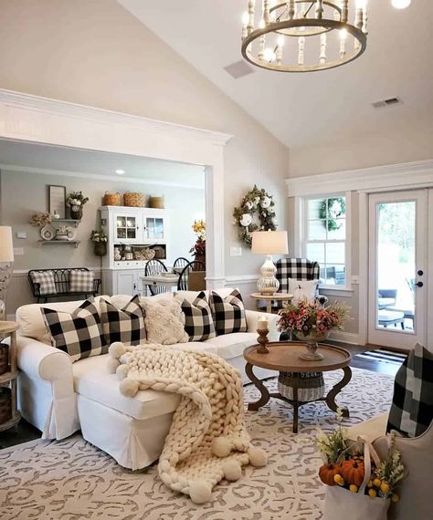 Classic Farmhouse Farmhouse Living Room Ideas Bridgewaydesigns Rusty Decor, Farmhouse Room, Modern Farmhouse Living, Farmhouse Interior Design, Modern Farmhouse Living Room, Farmhouse Living Room, Farmhouse Interior, Farmhouse Decor Living Room, Beautiful Living Rooms