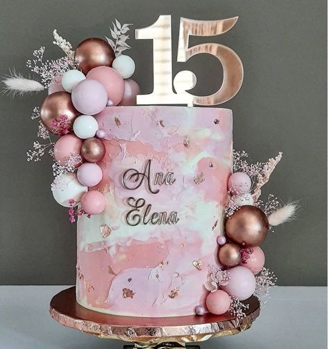 Cake Designs 15 Birthday, Rose Gold And Pink Cake, Rose Gold Cake Ideas Birthday, Buttercream Cake Designs Birthday, Rose Gold Cake Birthday, Birthday Cake Pink Girly, Rose Gold Cakes, Birthday Cake Rose Gold, Bolo Rose Gold