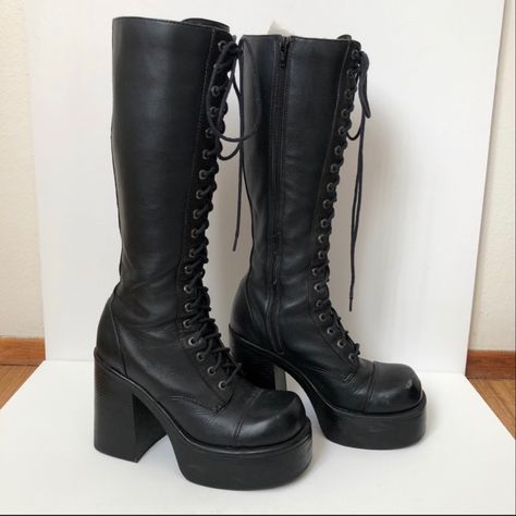 gothic lace up 90s black platform boots Lace Up Platform Boots, Boots Demonia, 90s Boots, Demonia Boots, Gothic Lace, Goth Shoes, Goth Boots, Cute Heels, Causual Outfits