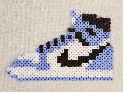 Perler Bead Shoe Pattern, Perler Bead Jordan Shoes, Perler Beads Shoes, Nike Perler Beads, Hammer Beads Ideas, Easy Perler Bead Patterns, Pearl Beads Pattern, Easy Perler Beads Ideas, Pony Bead Patterns