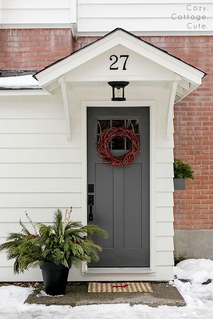 Benjamin Moore Iron Mountain Gray Front Door, Gray Front Door Colors, Deur Makeover, Entry Door Colors, Home Remodeling Exterior, Exterior Door Colors, Best Front Doors, Front Door Paint Colors, Door Colors