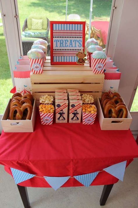 Treats at a big top backyard carnival birthday party! See more party planning ideas at CatchMyParty.com! Backyard Carnival Birthday Party, Carnival Birthday Theme, Circus Ideas, Dumbo Birthday Party, Backyard Carnival, Lila Party, Theme Carnaval, Carnival Birthday Party Theme, Carnival Birthday Party