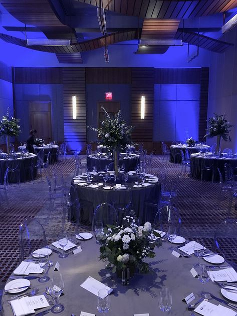 Gala Dinner Ideas Events, Award Dinner Decor Corporate Events, Cooperate Event Decoration, Corporate Gala Dinner Decor, Corporate Dinner Decor, Gala Dinner Decoration, Company Decor, Corporate Gala, Company Dinner