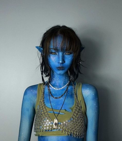 Professional Eye Makeup, Avatar Makeup, Avatar Halloween, Vi Cosplay, Avatar Cosplay, Avatar Art, Alien Halloween, Blue Avatar, Baby Halloween Outfits