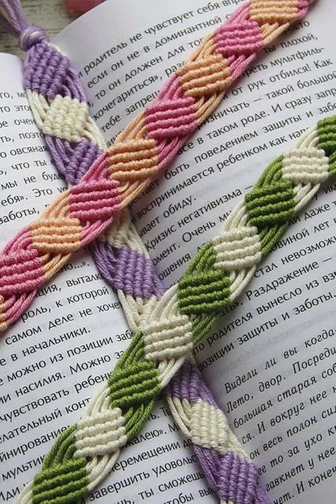 Macrame Belt Tutorial, Macrame Bookmark, Bookmark Tutorial, Macrame Belt, Art Macramé, Crochet Bracelet Pattern, Free Macrame Patterns, Simple Macrame, Friendship Bracelet Patterns Easy