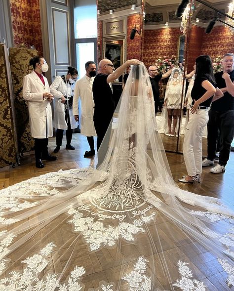 Virgin Mary Veil, Surrealism Wedding, Catholic Wedding Veil, Catholic Wedding Aesthetic, Kardashian Wedding, Wedding Dress Aesthetic, Plain Wedding Dress, My Wedding Dress, Bridal Gowns Mermaid