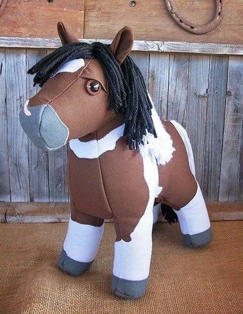 Canvas Colt Plush Horse Doll Sewing Pattern and Tutorial at Makerist Sewing Canvas, Plush Horse, Horse Crafts, Sewing Stuffed Animals, Horse Pony, Horse Pattern, Doll Sewing Patterns, Hobby Horse, Animal Projects