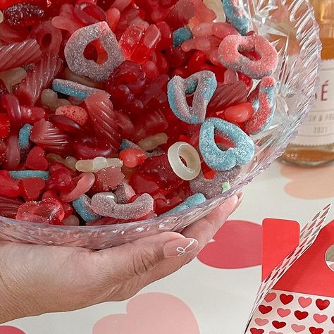 Aurelie Erikson on Instagram: "Valentine Candy Salad 🍬🍒🍭 Spicing up our Galentine’s night 💘 with the viral Candy Salad sensation! 💌 A delectable assortment of Valentine’s chewy treats, perfect for party favors or a night-long nibble fest. 💋 How do you like your candy, Chewy or Chocolate? 🍬🍫 . . . . . . . #candysalad #valentinedecor #valentinetreats #valentinedessert #valentinecookies #galentines #galentinesparty #girlsnight #valentineparty #pinkaesthetic" Candy Salad Valentines, Valentines Candy Salad, Lolly Salad, Galentines Party Decor Aesthetic, Galentines Party Aesthetic, Galentines Party Favors, Chocolate Salad, Aurelie Erikson, Galentines Aesthetic