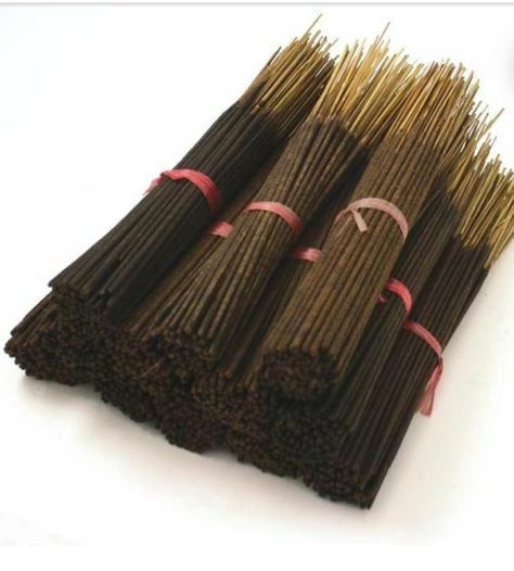 How To Make Incense, Homemade Incense, Sweet Vibes, Cone Incense, Frankincense Myrrh, Essential Oil Fragrance, Dragons Blood, Décor Diy, Incense Sticks