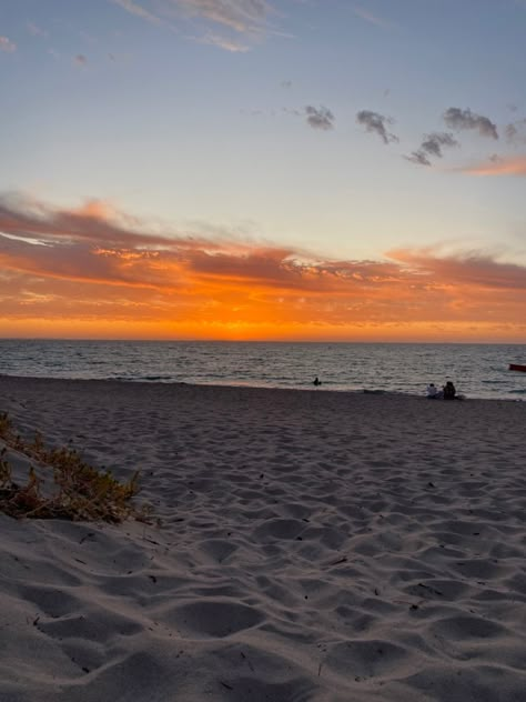 beach sunset, perth australia Perth Beaches Australia, Perth Australia Aesthetic, Australia Beach Aesthetic, Australian Sunset, Perth Beach, Aussie Beach, Australia Sunset, 2024 Manifestation, Coogee Beach