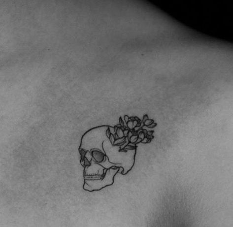 Skull Tattoo Design Minimalist, Skull Tattoos Fine Line, Skull Tiny Tattoo, Single Line Skull Tattoo, Uff Da Tattoo, Cute Skull Tattoos For Women Small, Minimal Skull Tattoo Design, Tiny Emo Tattoos, Small Skull And Flower Tattoo