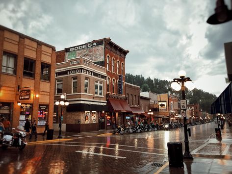 Deadwood, South Dakota North Dakota Aesthetic, South Dakota Aesthetic, Dakota Aesthetic, Hometown Aesthetic, Deadwood South Dakota, Dakota Style, Valley City, Book Stuff, City Aesthetic