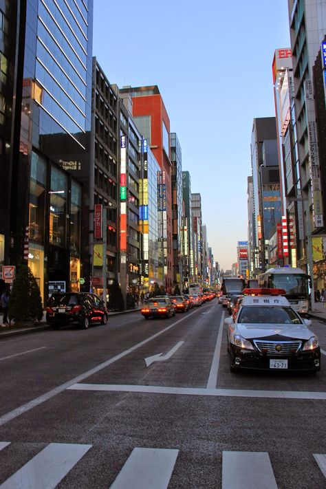 Occasionally Chic: Ginza, Tokyo Tokyo Winter, Ginza Tokyo, Entertainment Area, Go To New York, Entertaining Area, Japan Travel, At Night, Times Square, York City