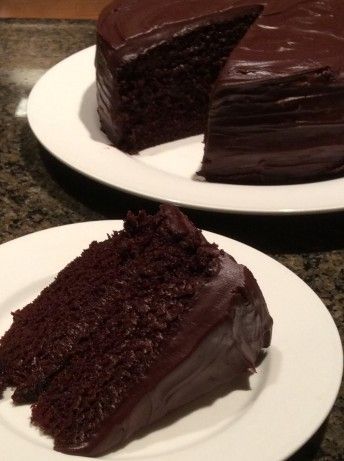 Choco Cake Aesthetic, Dark Chocolate Cake Aesthetic, Types Of Chocolate Cake, How To Make Birthday Cake, Dark Chocolate Aesthetic, Home Baked Cake, Chicolate Cake, Home Made Chocolate Cake, Chocolate Cake Aesthetic