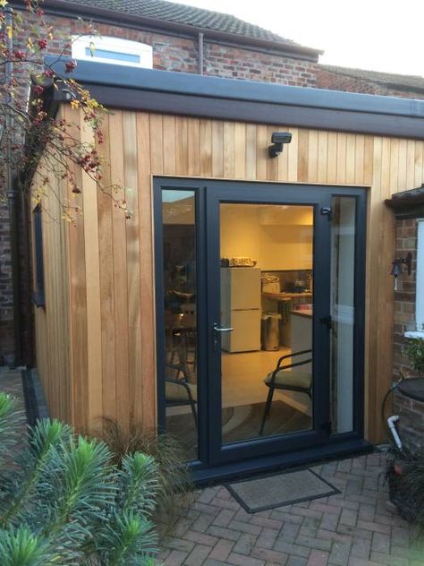 Modern cedar clad timber frame extension on traditional Victorian house:   by Jenny McIntee Architectural Design Timber Frame Extension, Flat Roof Extension, Porch Kits, Home Extension, Garden Room Extensions, Cedar Cladding, House Cladding, Building A Porch, Bungalow Renovation