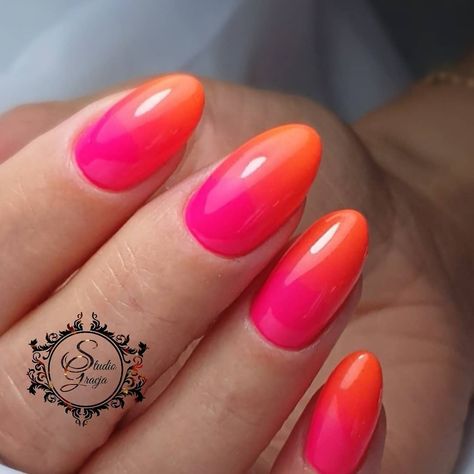 Orang And Pink Nail, Ombre Orange And Pink Nails, Pink Orange Ombré Nails, Pink To Orange Nails, Orange Pink Ombre Nails, Orange Pink Nails Summer, Orange And Pink Ombre Nails, Orange Nails Ombre, Pink Orange Ombre Nails