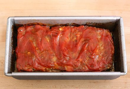 Vintage Vegetable Soup Meatloaf Recipe Applesauce Meatloaf Recipe, Applesauce Meatloaf, Moist Meatloaf, Meat Recipes For Dinner, Meat Platter, Meat Appetizers, Meat Dinners, Easy Meatloaf, Loaf Recipes