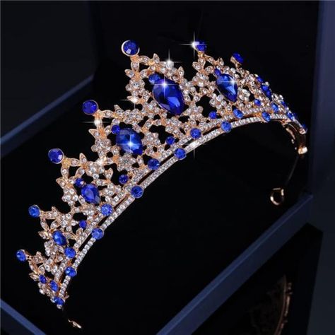 Material:Alloy & Rhinestone Dimensions: Dia 13-15 Cm Height 6 Cm Perfect Item For Your Wedding/Birthday Parties, Special Events, Etc Package Included:1 X Crown Tiaras Royal Blue And Silver Crown Quinceanera, Quinceanera Makeup Royal Blue And Silver, Blue Mexican Quinceanera Theme, Royal Blue And Gold Chambelanes Outfits, Quinceanera Navy Blue Decorations, Dark Blue Quinceanera Crown, Quinceanera Blue Crown, Royal Blue And Gold Quinceanera Decor, Starry Night Quince Theme