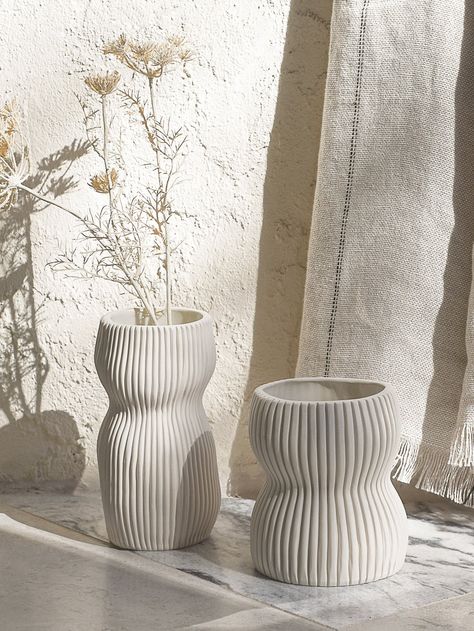 Textured Organic Porcelain Vase in White, Small Wide – Elysian Collective Beauty In Imperfection, Organic Ceramics, Ceramic Texture, Hemma Diy, Cerámica Ideas, Diy Ceramic, Keramik Design, Hand Built Pottery, Clay Vase