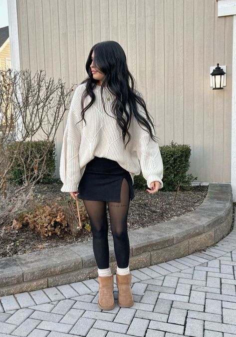 Nyc Cold Weather Outfits Winter Fashion, Fall Fashion Uggs, Ugg Boots Fall Outfits, Tights And Boots Outfit Winter, Black Skirt Uggs Outfit, Fall Outfit Skirt And Sweater, Aesthetic Outfits Girl Winter, Fall Outfits Ideas 2024, Autumn Outfits With Uggs