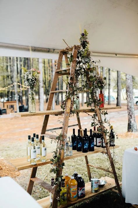 Ladder Wedding, Woodstock Wedding, Wedding Bar Decor, Festival Themed Wedding, Beer Wedding, Woodstock Festival, Festival Bride, Festival Theme, Festival Diy